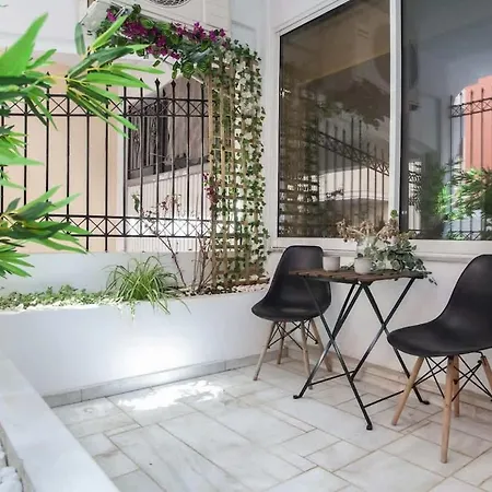 Unique Design Elegant 2 Bd In Historic Mets W *