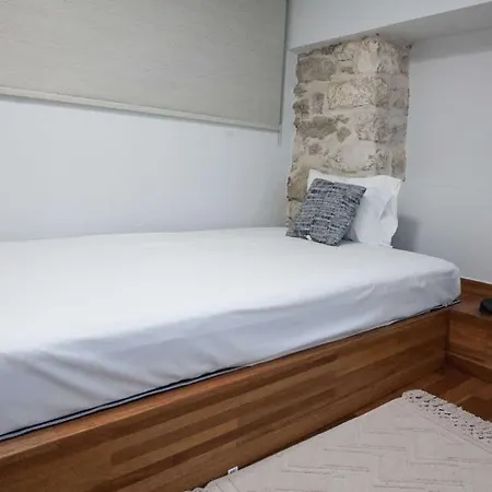 Apartment Unique Design Elegant 2 Bd In Historic Mets W Athens