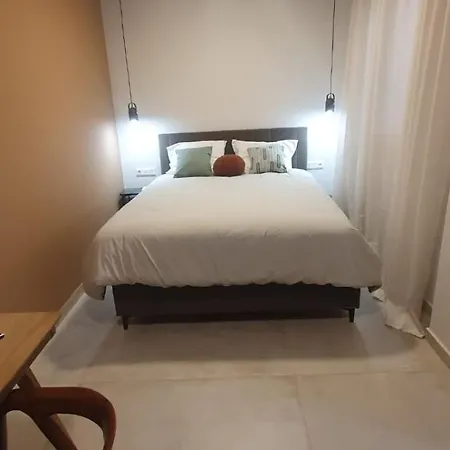 Unique Design Elegant 2 Bd In Historic Mets W Apartment