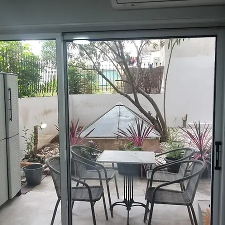Unique Design Elegant 2 Bd In Historic Mets W Apartment